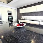 Grand Avec Vue Magnifique - Vercors - Expérience Unique - Wifi Gratuit * Grenoble