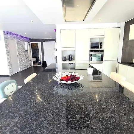 Appartement Grand Avec Vue Magnifique - Vercors - Experience Unique - Wifi Gratuit *